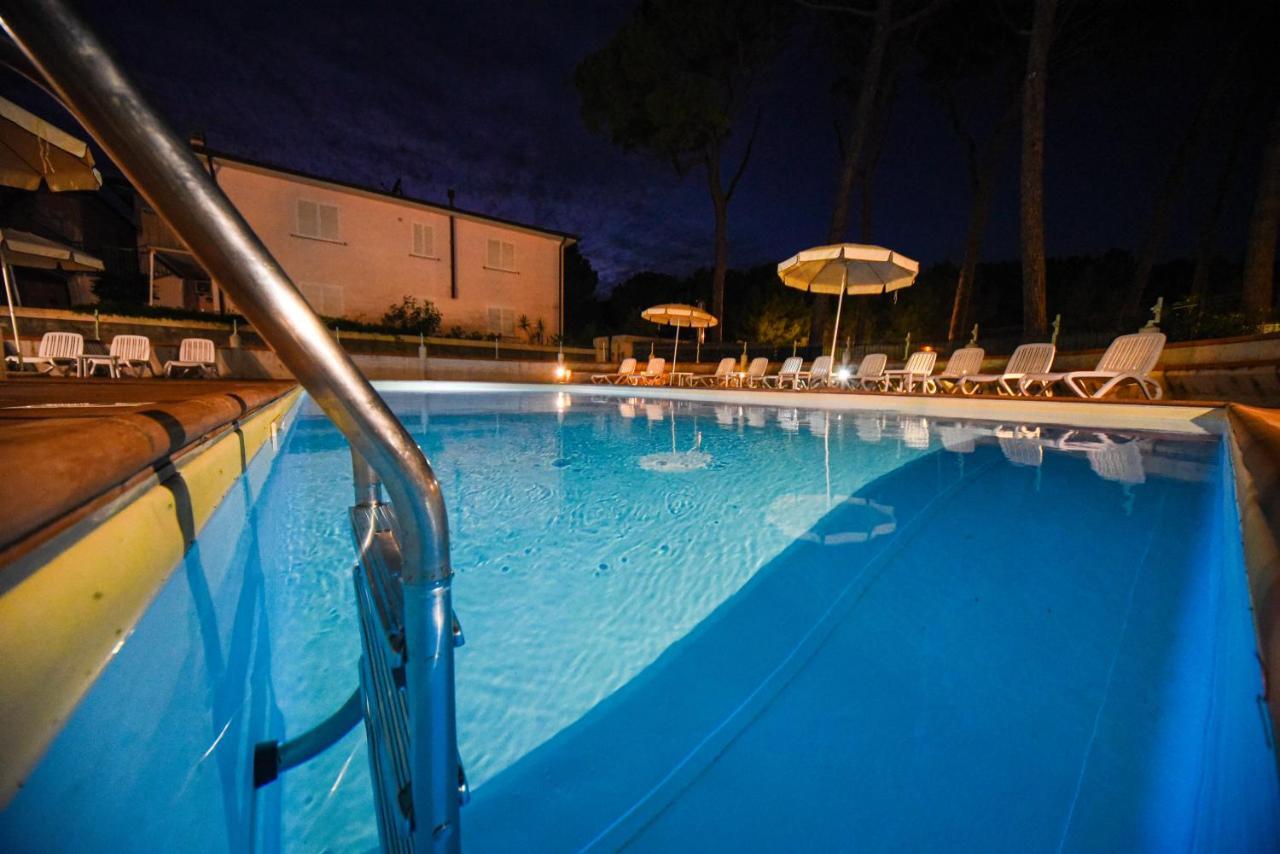 Hotel Kon Tiki Σαν Βιντσέντσο Εξωτερικό φωτογραφία