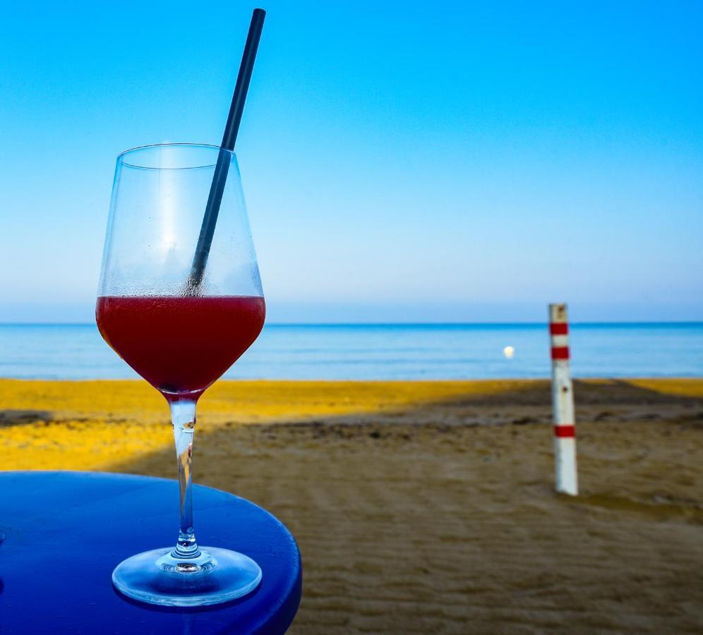 Hotel Kon Tiki Σαν Βιντσέντσο Εξωτερικό φωτογραφία